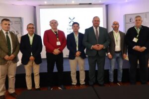 Unidad entre Gobierno Regional, OPAS y Cooperativas para Propuestas en Reunión con el Comisario Europeo de Agricultura