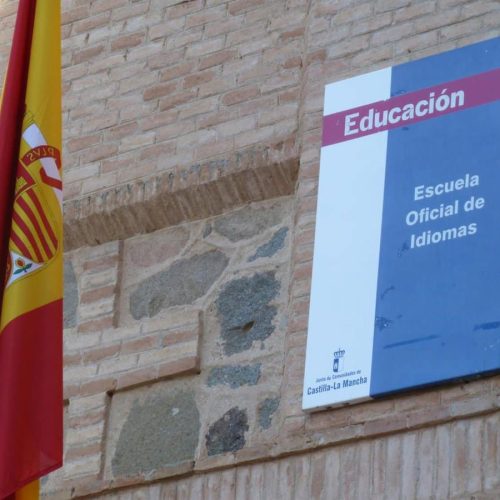 CSIF insta al Gobierno de C-LM a revertir los recortes en las escuelas de idiomas