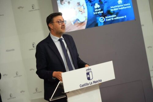 Castilla-La Mancha amplía las plazas gratuitas para escolares de 2 a 3 años en municipios de menos de 10.000 habitantes