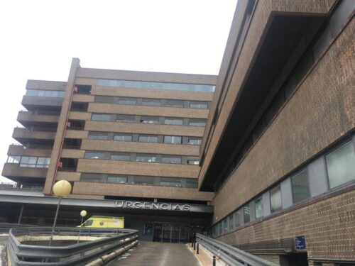 Cinco personas heridas, una de ellas menor, tras la colisión frontal de dos vehículos en Albacete