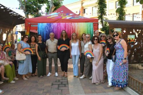 El Gobierno de Castilla-La Mancha fomentará convenios con empresas para la diversidad LGTBI y creará un distintivo de excelencia.