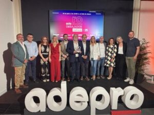 El delegado de la Junta, nombrado Embajador Romica 2025, recibe reconocimiento por su apoyo al crecimiento del parque industrial