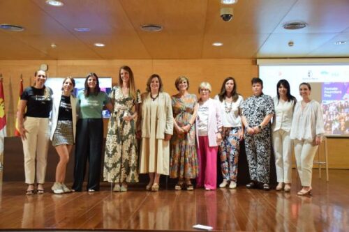 Empoderamiento Digital: Más de 6,250 Mujeres Rurales se Capacitarán con una Inversión de 4,5 Millones de Euros