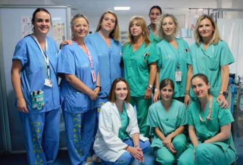 La Unidad de Reanimación del Servicio de Anestesiología de Albacete ofrece apoyo emocional a las familias de pacientes en cuidados intensivos.