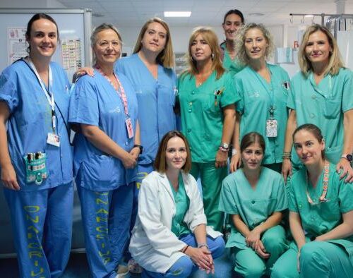 La Unidad de Reanimación del Servicio de Anestesiología de Albacete ofrece apoyo emocional a las familias de pacientes en cuidados intensivos.