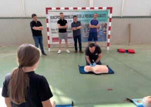 Lifesaving CPR Workshops Continue in Albacete’s Villages Sponsored by the Provincial Council