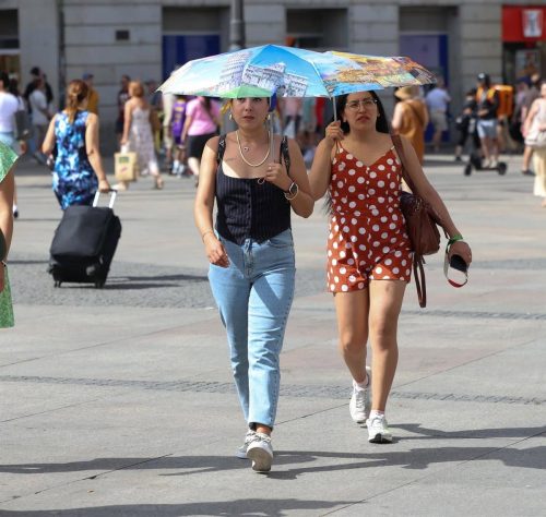 Aviso por calor y tormentas en 35 provincias, incluidas cuatro de C-LM, este sábado