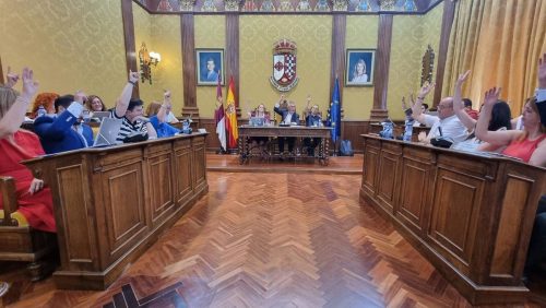 El Ayuntamiento de Valdepeñas aprueba por unanimidad exigir a Adif la apertura de la estación de tren de la localidad
