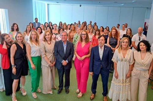 El Gobierno regional convoca ayudas de 103.000 euros para impulsar la investigación en materia de igualdad y conocimiento social.