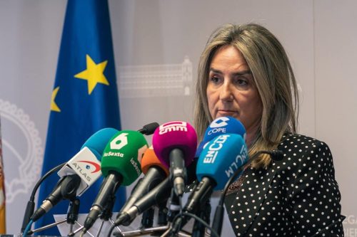 Tolón destaca en Caudete el compromiso del Gobierno con la modernización del sector industrial y la creación de empleo