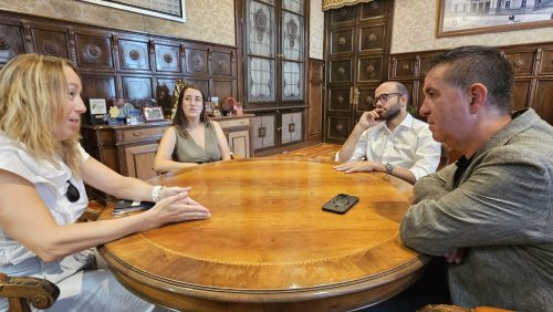 Vanesa Serrano Comunica al Presidente de la Diputación su Intención de Promover la Expansión de AMEPAP en el Medio Rural de Albacete
