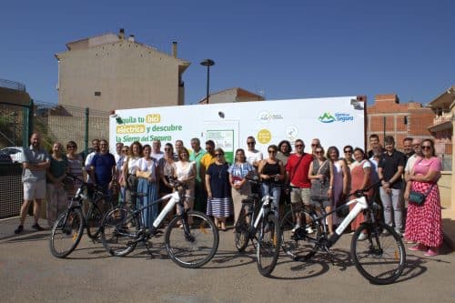 El nuevo servicio comarcal de alquiler de bicicletas eléctricas de Sierra del Segura despierta gran interés