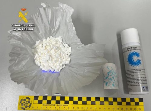 Dos detenidos en Fuentealbilla tras incautarles 32 gramos de cocaína lista para su distribución y venta