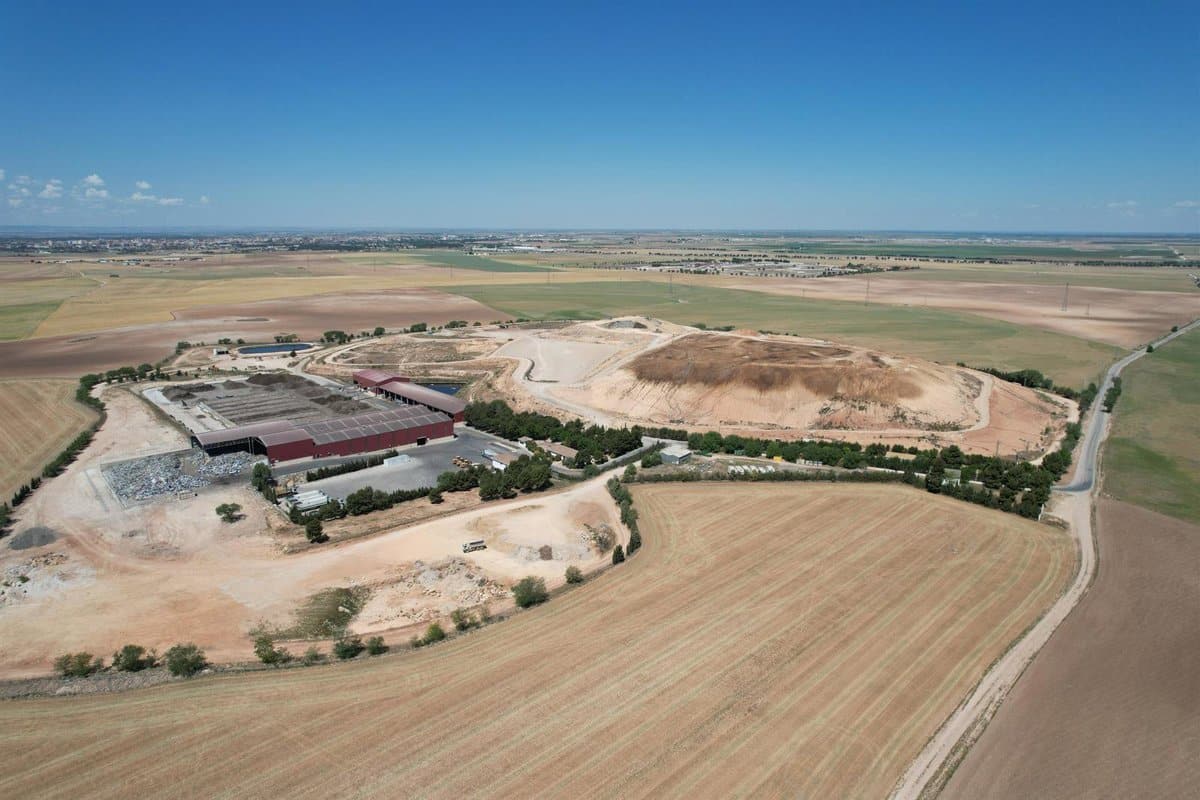 El centro de tratamiento de residuos de Albacete tendrá una planta fotovoltaica que cubrirá el 85% de su consumo