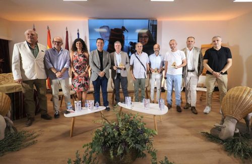 El Ballestero realza la Feria de Albacete con lo mejor de las vías pecuarias y la tradicional torta de pastor en el stand de la Diputación