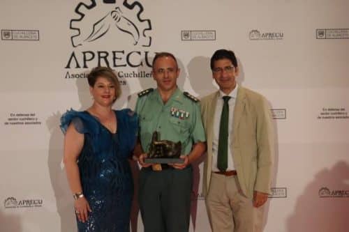 El Gobierno de Castilla-La Mancha impulsa una destacada campaña para promover la cuchillería de Albacete y su artesanía.