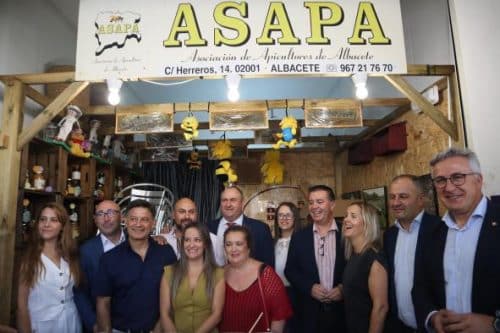 El Gobierno regional destina 16,4 millones de euros a ayudas de apicultura para mejorar la biodiversidad en la PAC