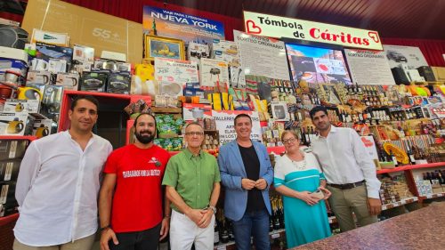 El Triunvirato Solidario: Cabañero, González y Sancha Impulsan la Tómbola de Cáritas y Animan a Vaciar los Más de 736,000 Boletos Benéficos