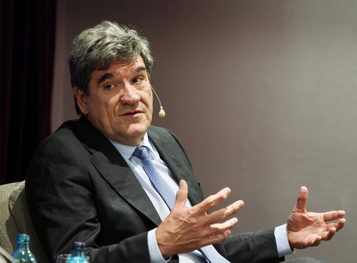 Escrivá destaca la resiliencia de la economía ante tensiones geopolíticas y posibles disrupciones