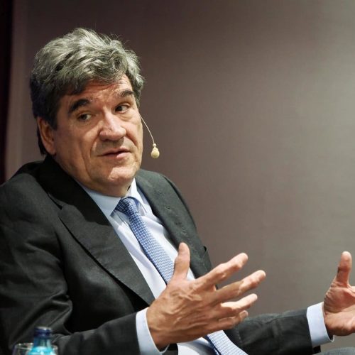 Escrivá destaca la resiliencia de la economía ante tensiones geopolíticas y posibles disrupciones