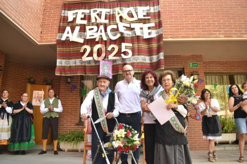 Feria de Albacete en la Residencia San Vicente de Paúl de la Diputación: Celebración y Alegría