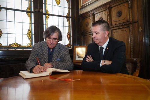 Mircea Cartarescu reivindica en Albacete que la cultura es el corazón de la humanidad