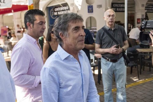 Perico Delgado afirma que el ciclismo rechaza el genocidio en Gaza, pero critica el coste que asumen los deportistas