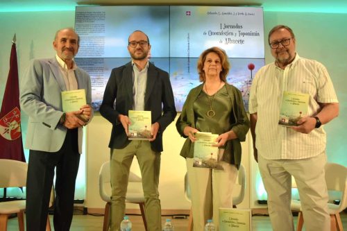 Presentan ‘I Jornadas de Onomástica y Toponimia de Albacete’: La Diputación y el IEA difunden la memoria toponímica en Feria con nuevo libro