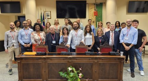 Fran Valera Destaca el Vino como Símbolo de Identidad y Futuro de Albacete en el Congreso Enológico B.A.C.C.H.U.S en Cerdeña