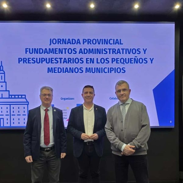 Cabañero Aboga por un Estatuto del Pequeño Municipio Durante la Apertura de la Jornada sobre Gestión Administrativa Municipal