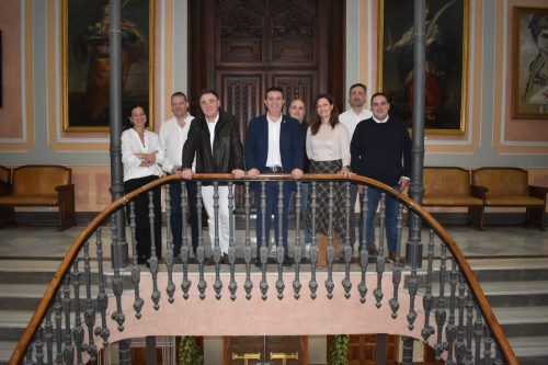 Cabañero Asegura Apoyo a la Hostelería durante Encuentro con Directiva de Albacete Unida