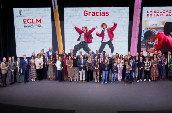 El Gobierno regional enfatiza el proyecto educativo de Castilla-La Mancha como promotor de inclusión, equidad e innovación.