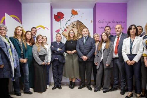 El Gobierno regional traslada la línea 900 100 114 para mujeres a la Casa de la Igualdad de Cuenca