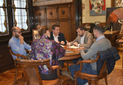Encuentro entre el presidente de la Diputación de Albacete y el líder de ADEPRO fortalece el compromiso institucional con el sector empresarial