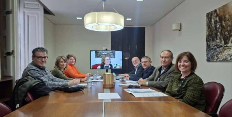 La Junta apoya al sector cuchillero en la implementación de la nueva IGP para fortalecer su reconocimiento y calidad