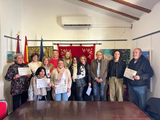 La junta clausura taller plus de operaciones auxiliares de albañilería en Alpera