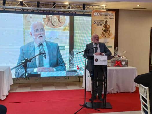 Ruiz Santos resalta el dinamismo empresarial de Villarrobledo y la solidez económica de Castilla-La Mancha en los Premios Quijote 2025