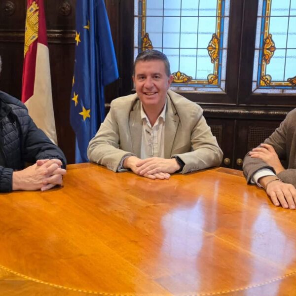 Diputación de Albacete impulsará empleo y relevo generacional en 2026 a través de un mayor apoyo a la Escuela de Cuchillería ‘Amós Núñez’