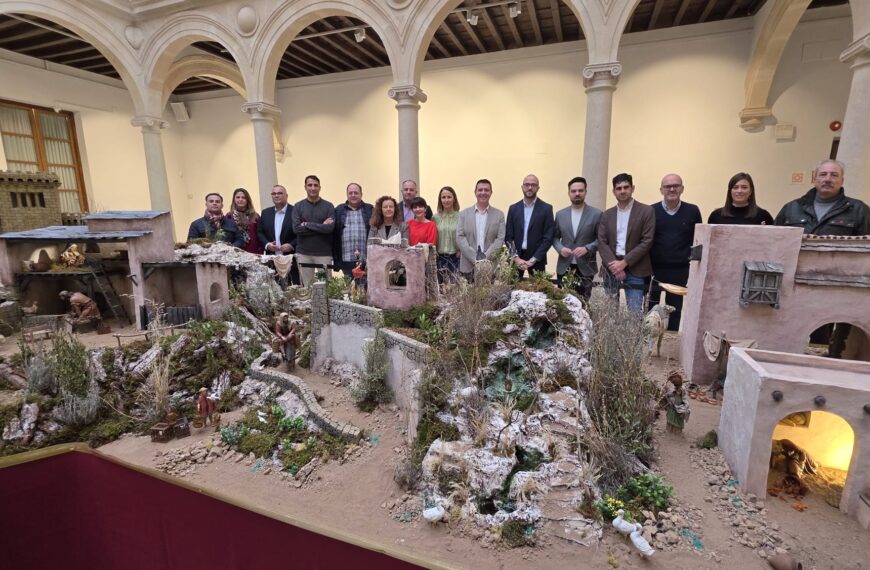 Don Quijote y la Feria de Albacete se abren paso en el Belén Monumental de la Diputación marcando el arranque de la Ruta Provincial de Belenes