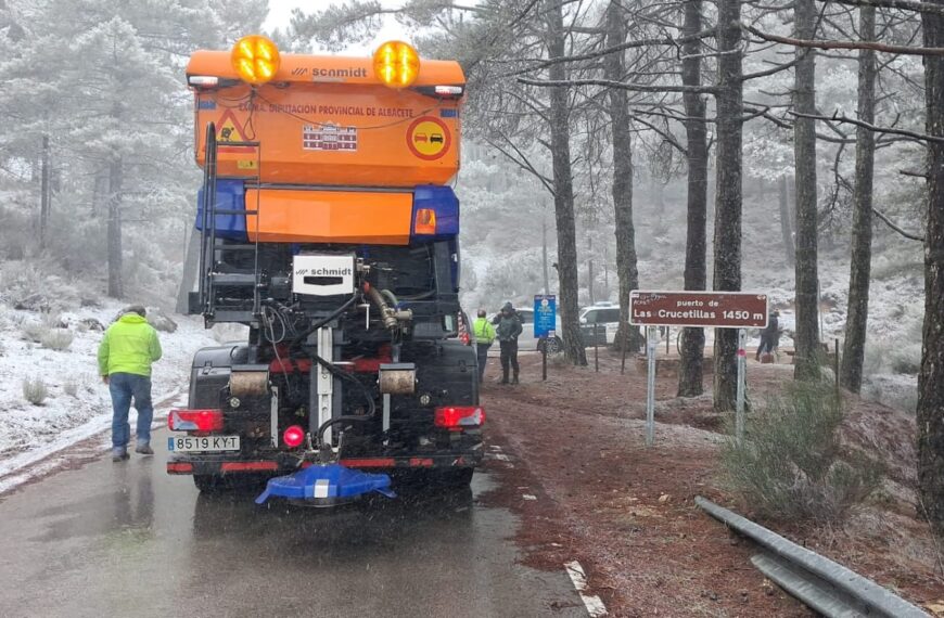 La Diputación de Albacete aumenta la capacidad del operativo de vialidad invernal frente al inminente temporal de nieve