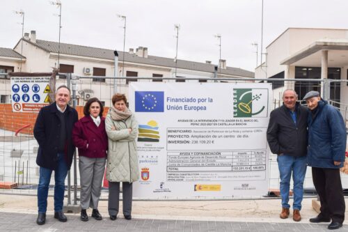 Mancha Júcar-Centro materializa el primer pago de la ayuda Leader para el futuro Centro de Día especializado en enfermedades neurológicas avanzadas de La Roda