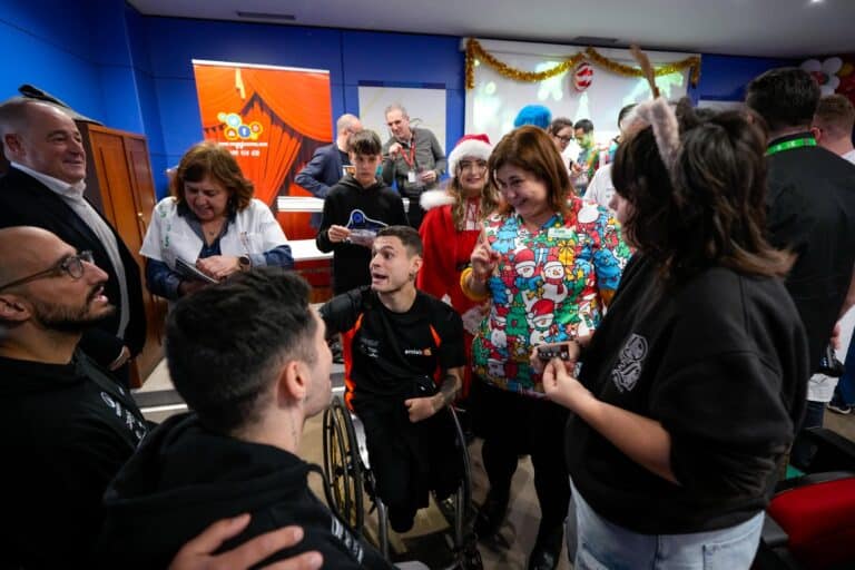 El BSR amiab Albacete se suma a la fiesta de Navidad del Aula Hospitalaria en el Perpetuo Socorro