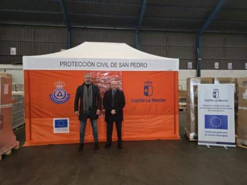 El Gobierno regional entrega tiendas de campaña de primeros auxilios a ocho agrupaciones de Protección Civil en Castilla-La Mancha.