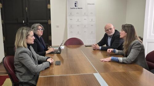 El gobierno de Castilla-La Mancha y el ayuntamiento de Fuente-Álamo se reúnen para tratar temas medioambientales en el municipio