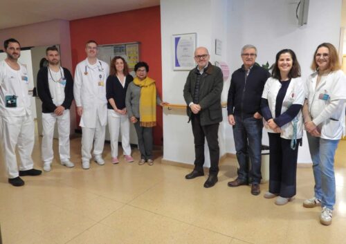 La prestigiosa Profesora e Investigadora Peruana Zoila Leiton Visita la Residencia San Vicente de Paúl para Estudiar Modelos de Cuidado