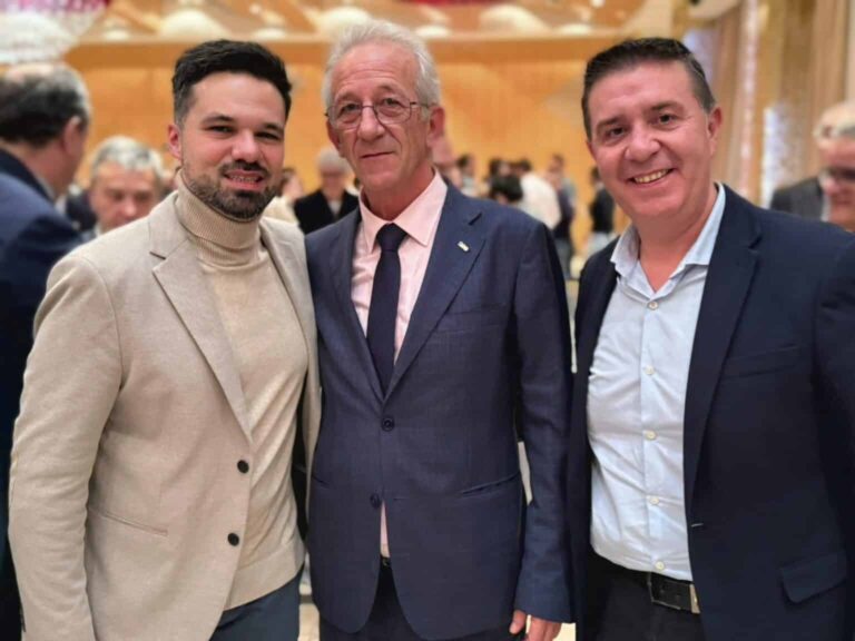 Santi Cabañero y Miguel Zamora, Presentes en el Homenaje de Despedida por la Jubilación de Antonio Bueno