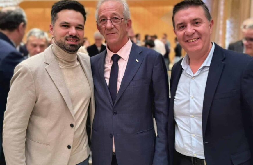 Santi Cabañero y Miguel Zamora, Presentes en el Homenaje de Despedida por la Jubilación de Antonio Bueno