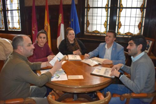 Cabañero Destaca la Labor de la Asociación ‘Entre Todos’ por el Progreso Rural y la Inclusión Social y Laboral en la Sierra del Segura