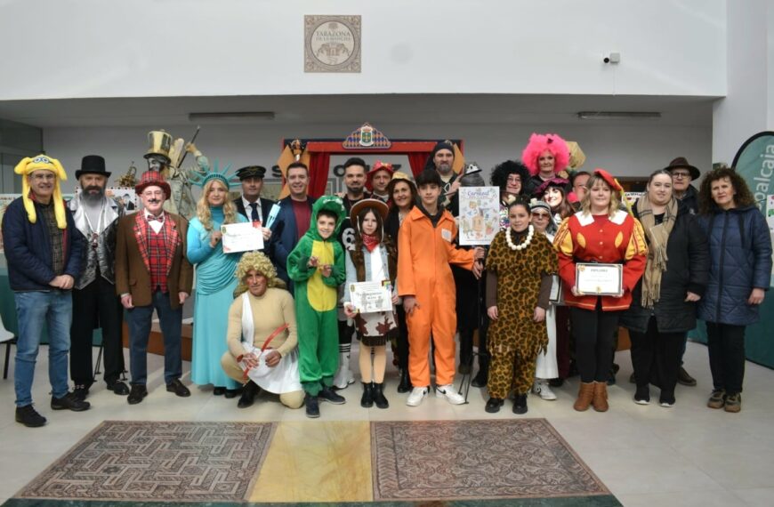 Cabañero Elogia el Carnaval de Tarazona de la Mancha como Uno de los Eventos Más Divertidos, Participativos y Creativos de España