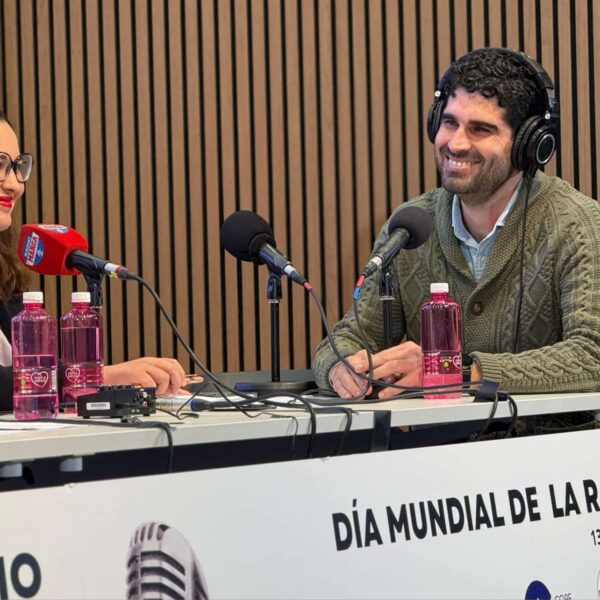 Cercanía, Humor y Compromiso: Las Cinco Emisoras de Albacete Celebran el Día Mundial de la Radio con Programación Nacional